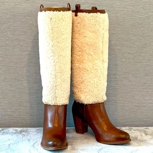 UGG- AVA EXPOSED FUR BOOTS